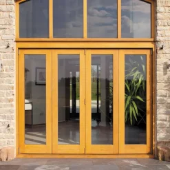 Alternative view of Ronseal Trade 10 Year Woodstain Satin Natural Oak 750ml