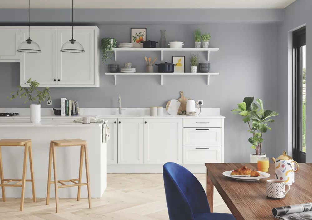 Dulux EasyCare Matt Warm Pewter Emulsion Paint 2.5Ltr 6 Dulux EasyCare Matt Warm Pewter Emulsion Paint 2.5Ltr - Image 6