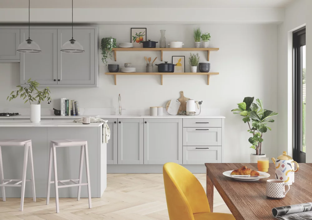 Dulux EasyCare Matt White Mist Emulsion Paint 2.5Ltr 5 Dulux EasyCare Matt White Mist Emulsion Paint 2.5Ltr - Image 5