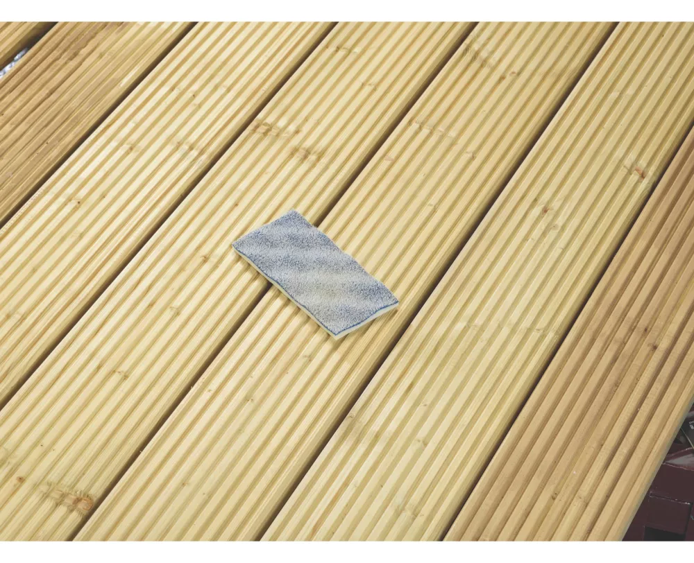 Ronseal Ultimate Finish Decking Replacement Pads 2 Pack 3 Ronseal Ultimate Finish Decking Replacement Pads 2 Pack - Image 3