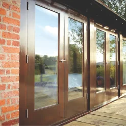 Alternative view of Ronseal Trade 10 Year Woodstain Satin Dark Oak 2.5Ltr